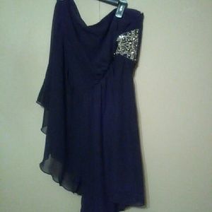 One sleve cute short dress